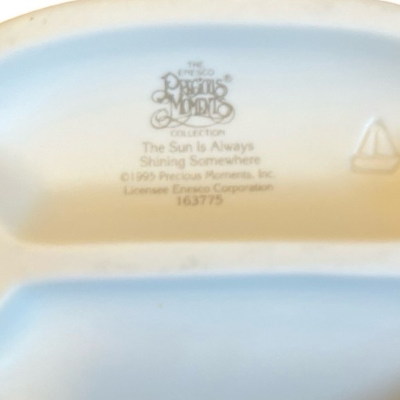 🩷 1995 Precious Moments Figurine | The Sun Is Always Shining Somewhere | 163775 - Picture 6 of 6